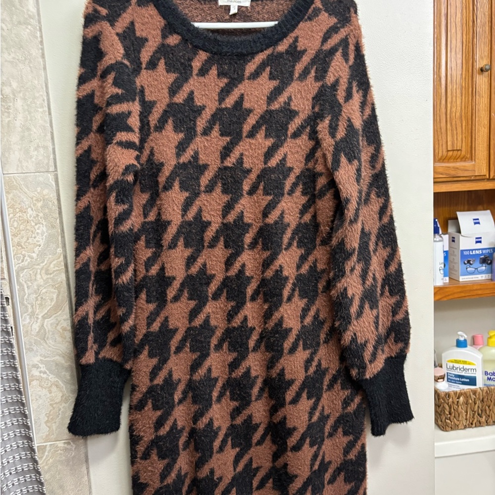 Maurices Black and Brown Houndstooth Sweater